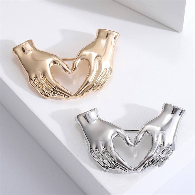 XIALUOKE Hand Pose Heart Brooc - Women Fashion Pose ulasan dan harga