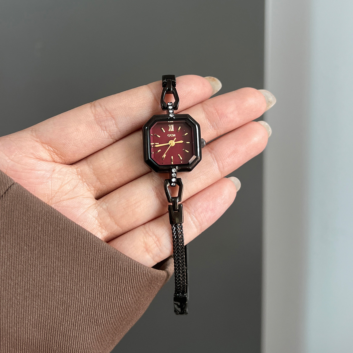 Square Fashionable Exquisite H - Women'S Fashion Digital Watch ulasan dan harga